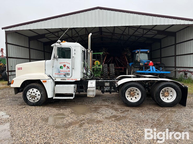 1997-freightliner-fld120-image-8