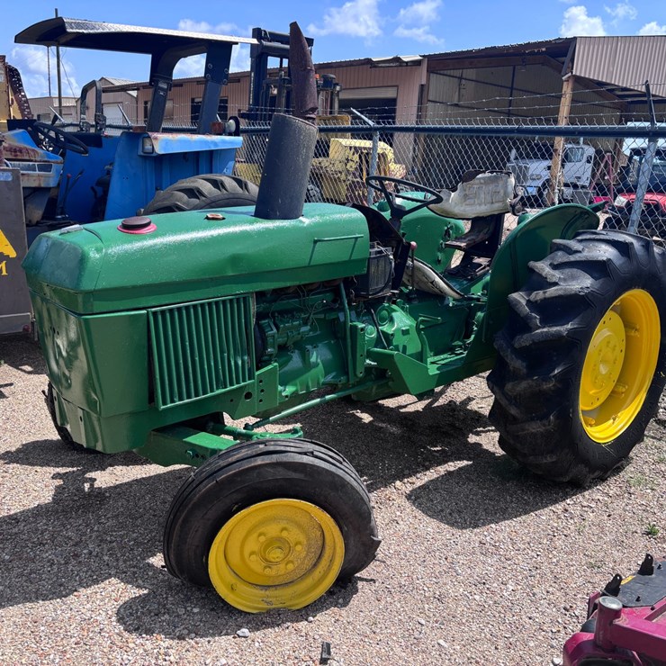 JOHN DEERE 2240