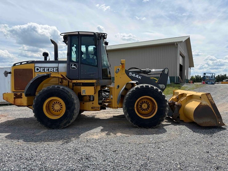 2013-deere-544k-image-6