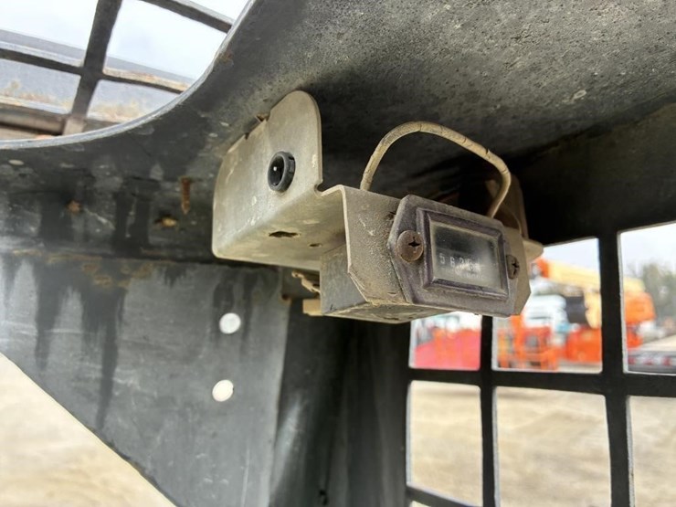 bobcat-530-image-16