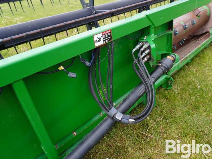 2013-john-deere-635f-image-16