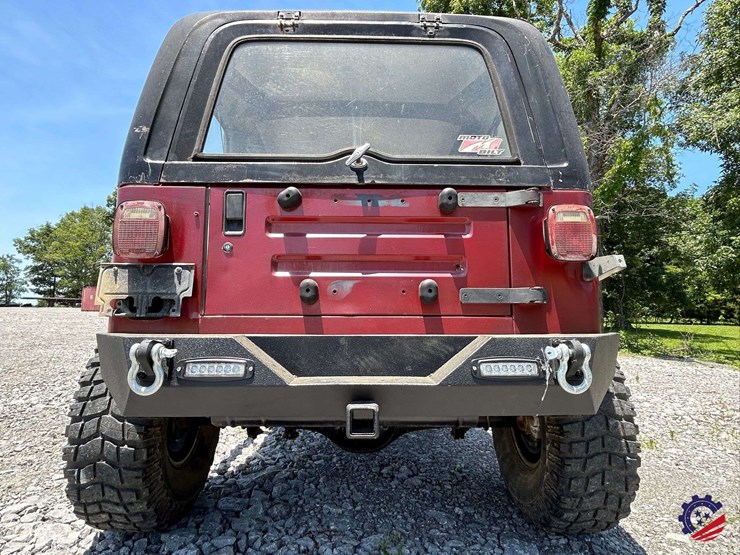 1994-jeep-wrangler-image-31