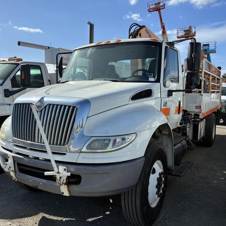 2007 INTERNATIONAL 4400 SBA