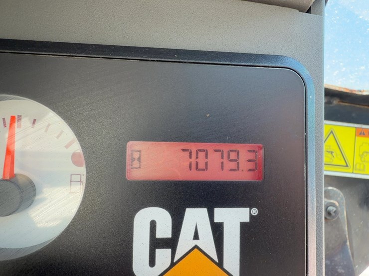 2007-caterpillar-277c-image-24
