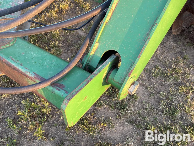 2005-john-deere-637-image-13