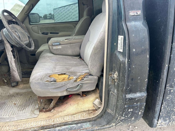 1995-dodge-ram-4x4-service-truck-image-12