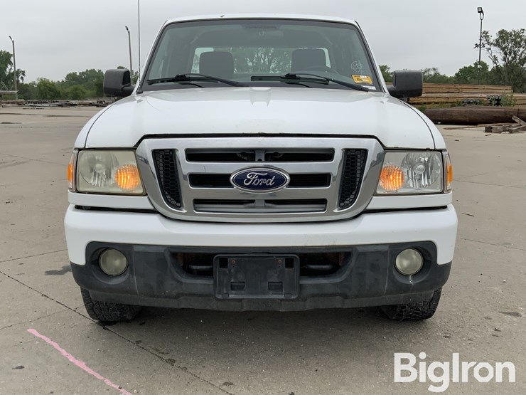 2010-ford-ranger-xlt-image-2