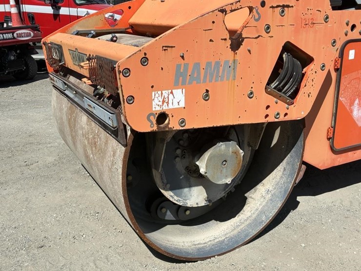 2012-hamm-hd110hv-image-5
