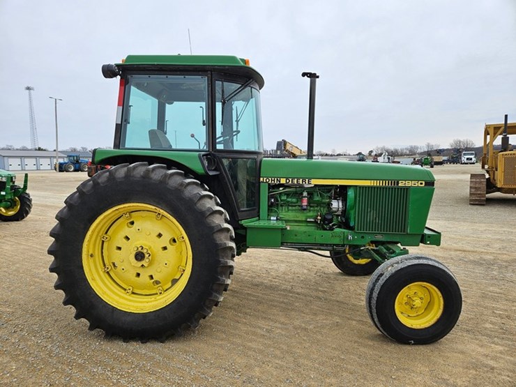 john-deere-2950-image-6