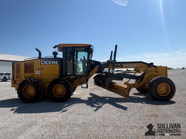 2012-deere-672gp-image-4