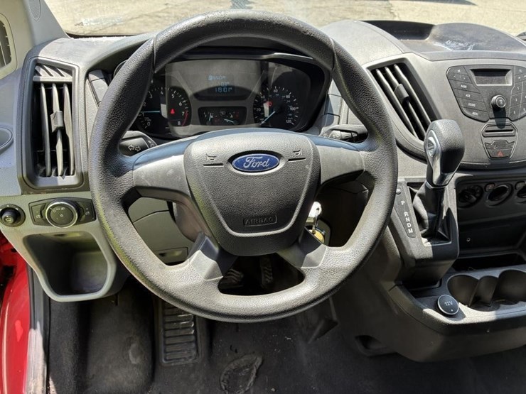 2017-ford-transit-image-12