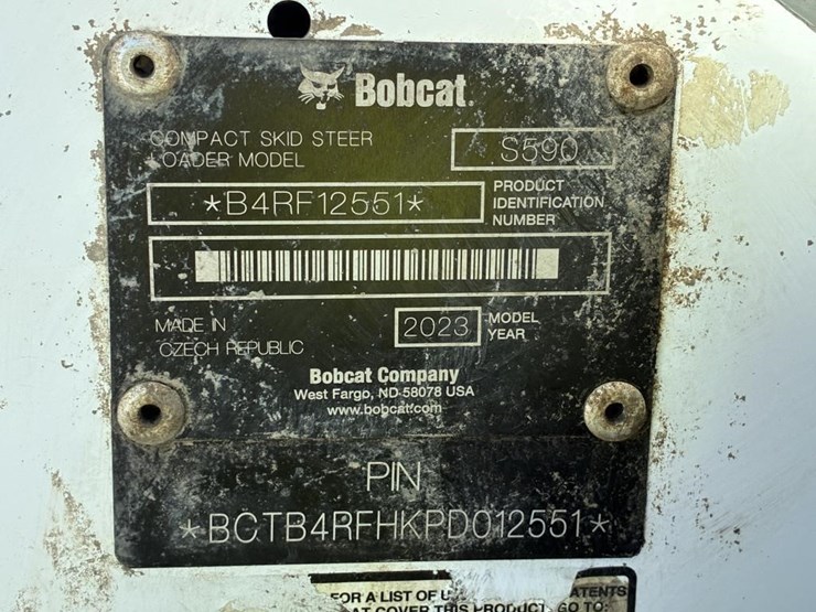 2023-bobcat-s590-image-28