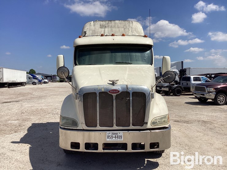 2003-peterbilt-387-image-2