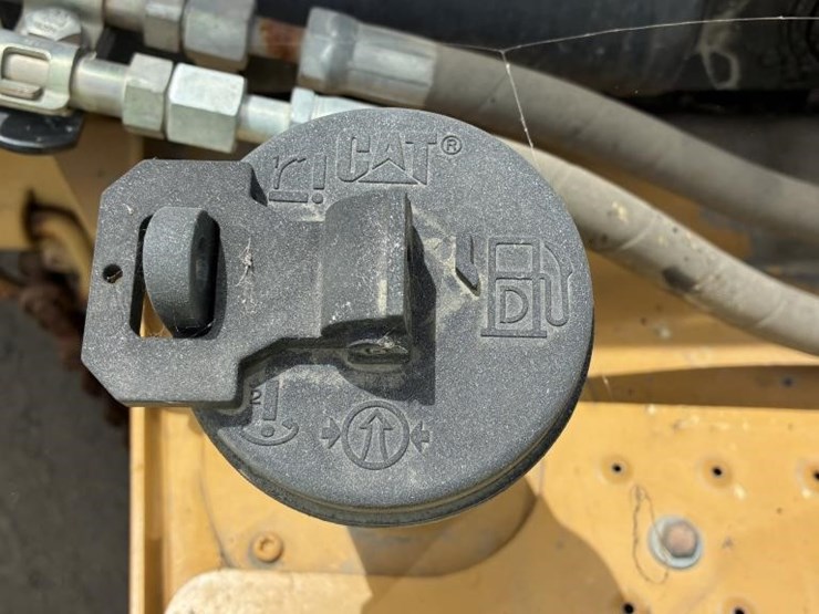 2008-caterpillar-430e-image-23