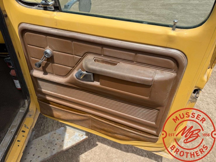 1974-ford-f250-image-15