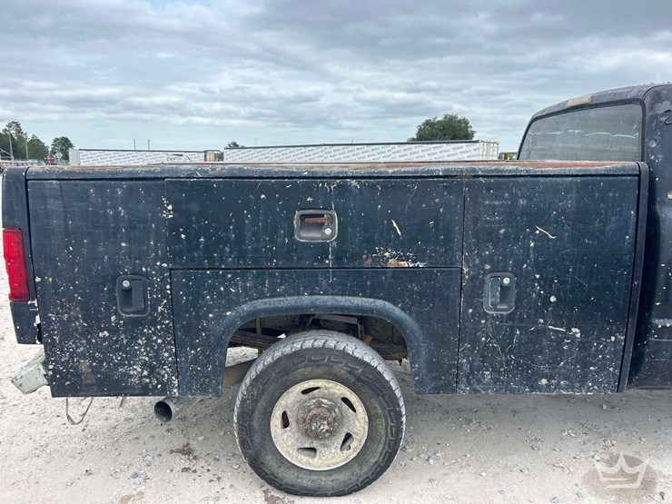 1995-dodge-ram-4x4-service-truck-image-17