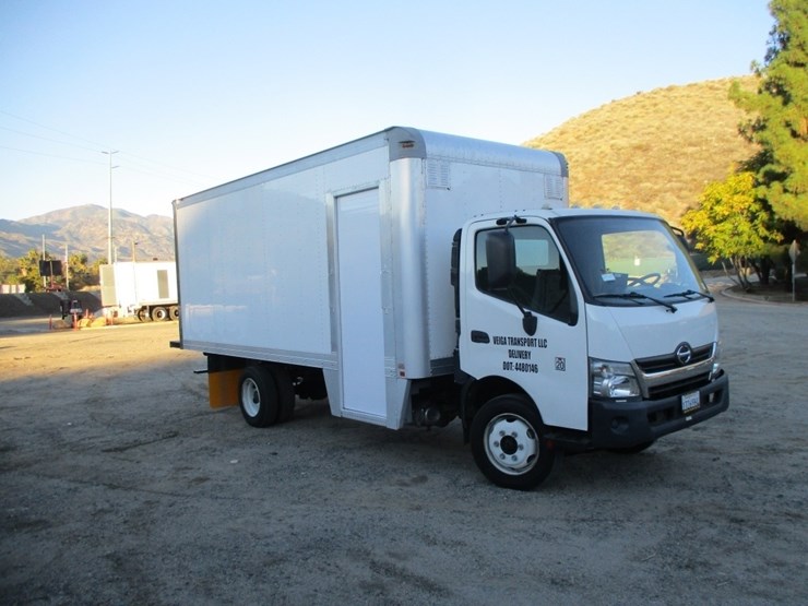 2018-hino-195-image-2