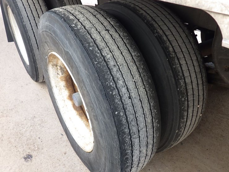 2013-utility-3000r-image-9