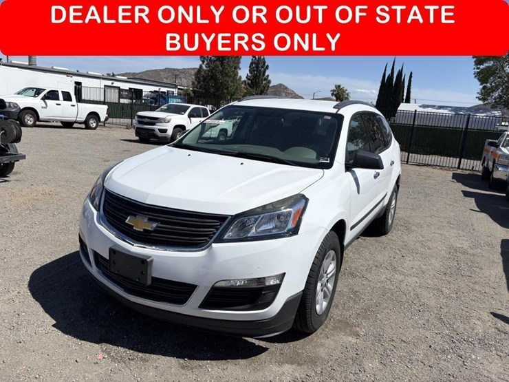 2016-chevrolet-traverse-image-1