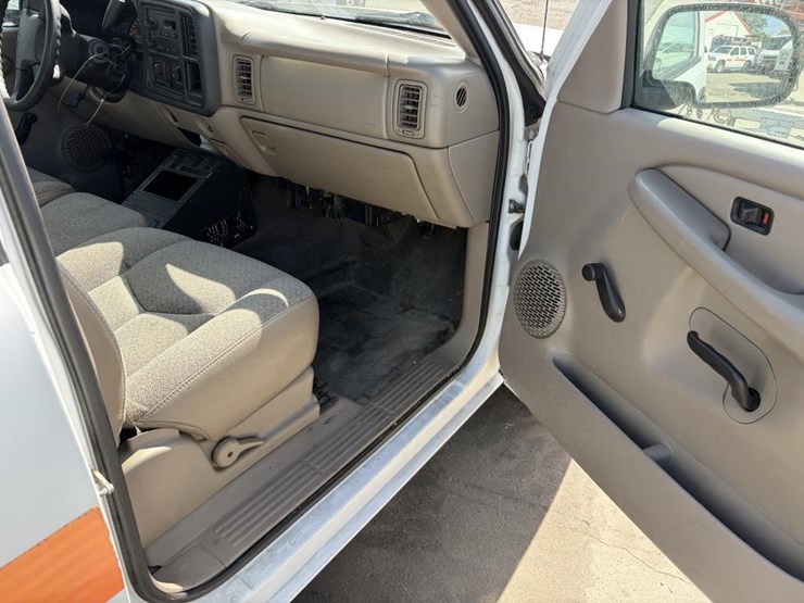 2006-chevrolet-silverado-1500-image-10