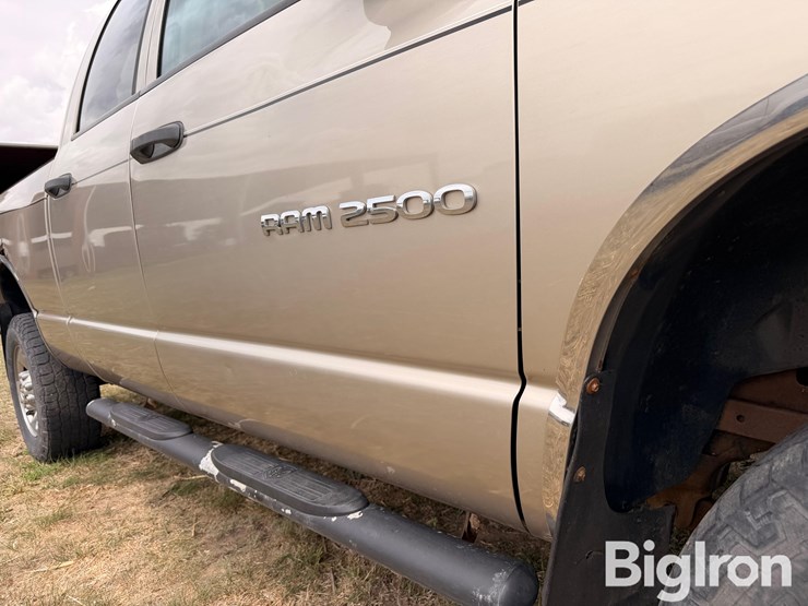 2004-dodge-ram-2500-image-14