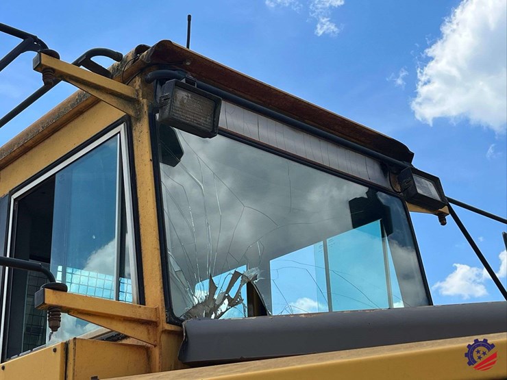 1997-volvo-a35c-image-47