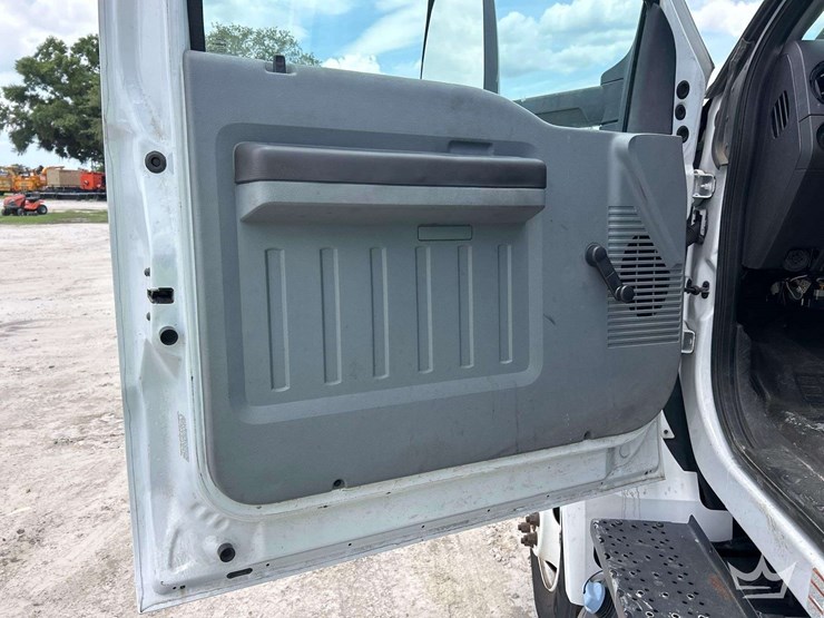 2019-ford-f750-image-12