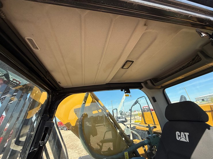 2023-caterpillar-330-image-40