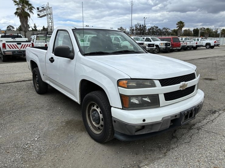 2011-chevrolet-colorado-image-2