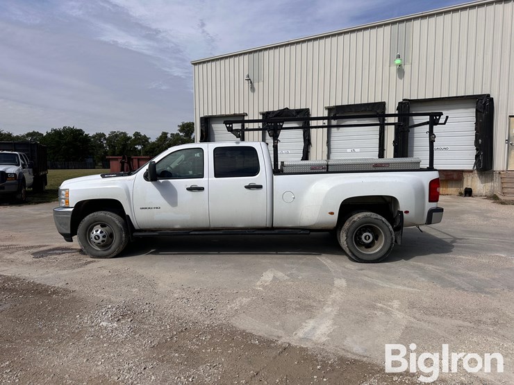 2013-chevrolet-3500hd-image-8