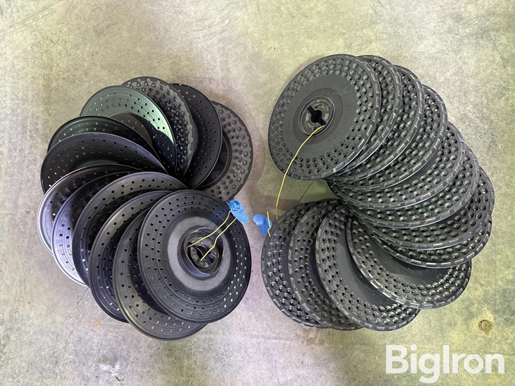 john-deere-planter-seed-plates-image-8