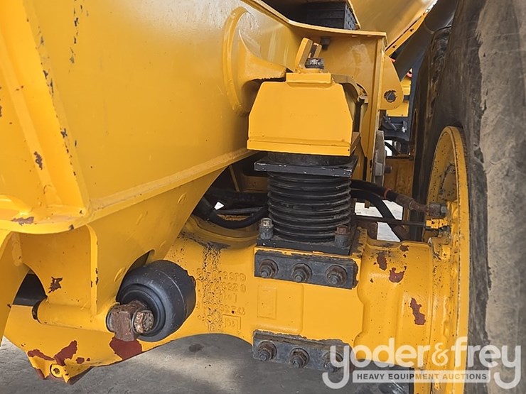 2023-volvo-a25g-image-25