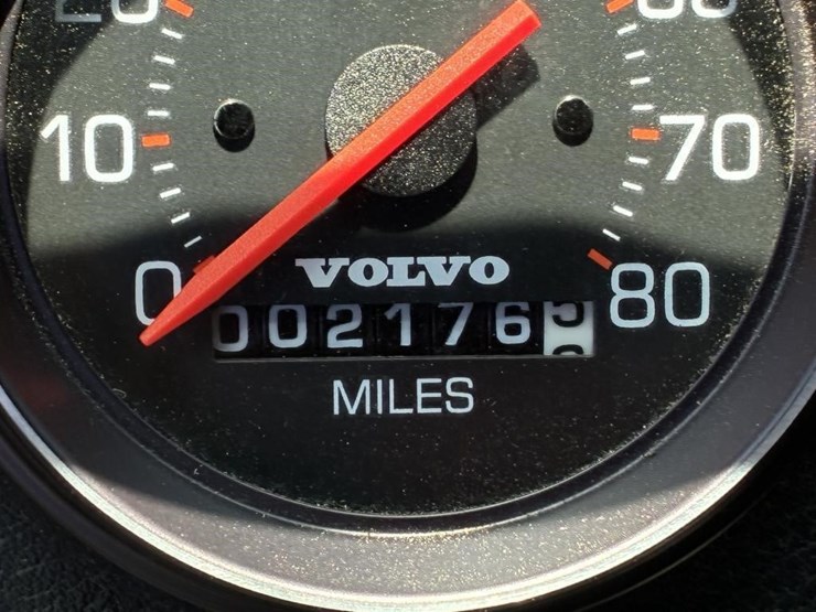 1993-volvo-xpeditor-image-14