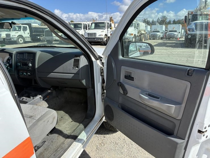 2007-dodge-dakota-image-10