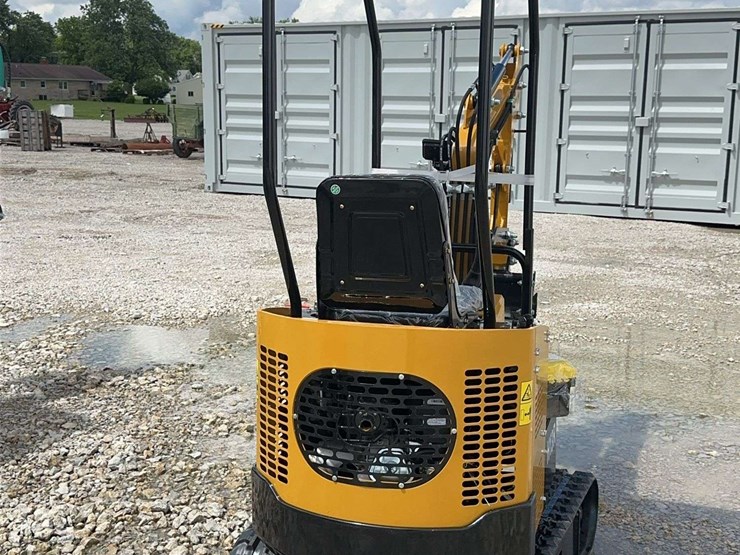 cfg-industrial-h13r-mini-excavator-image-9