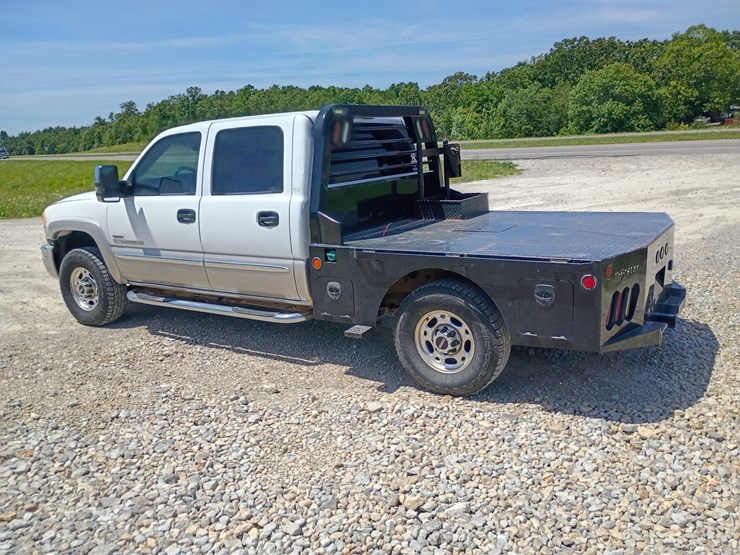 2005-gmc-sierra-2500-image-4