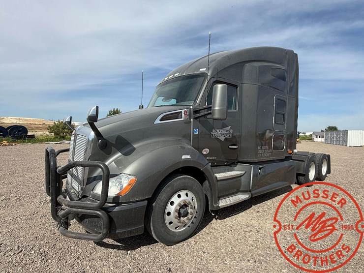 2020-kenworth-t680-image-5