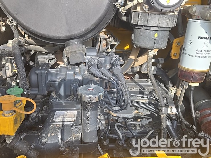 2023-komatsu-d71pxi-24-image-36