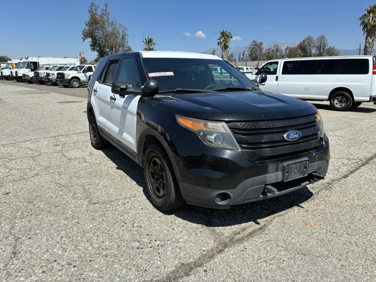 2014-ford-explorer-police-interceptor-image-2