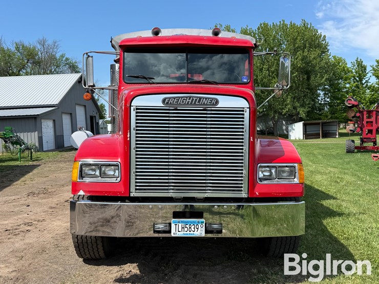 1990-freightliner-fld120-image-2