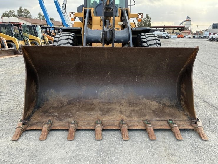 2020-deere-624l-image-7