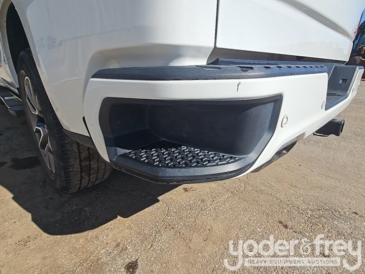 2022-chevrolet-1500-image-21