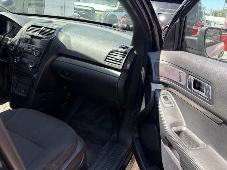 2019-ford-explorer-police-interceptor-image-9