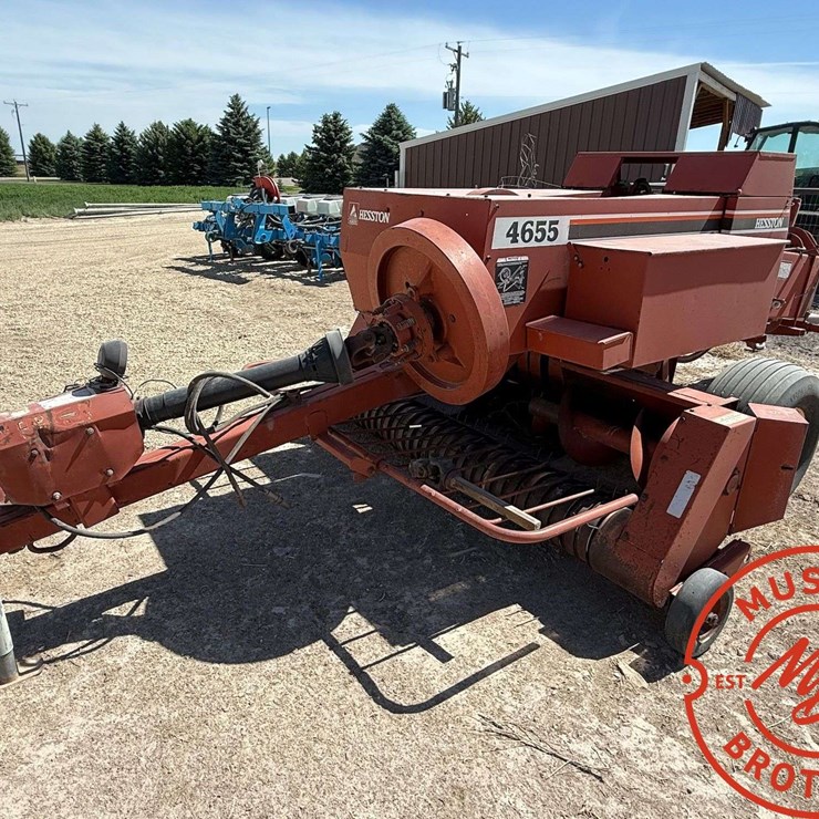 HESSTON 4655
