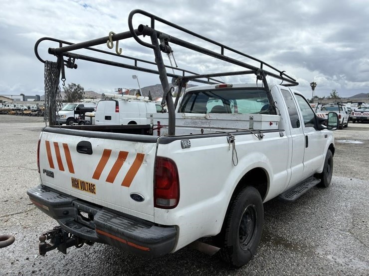 2004-ford-f250-sd-image-3