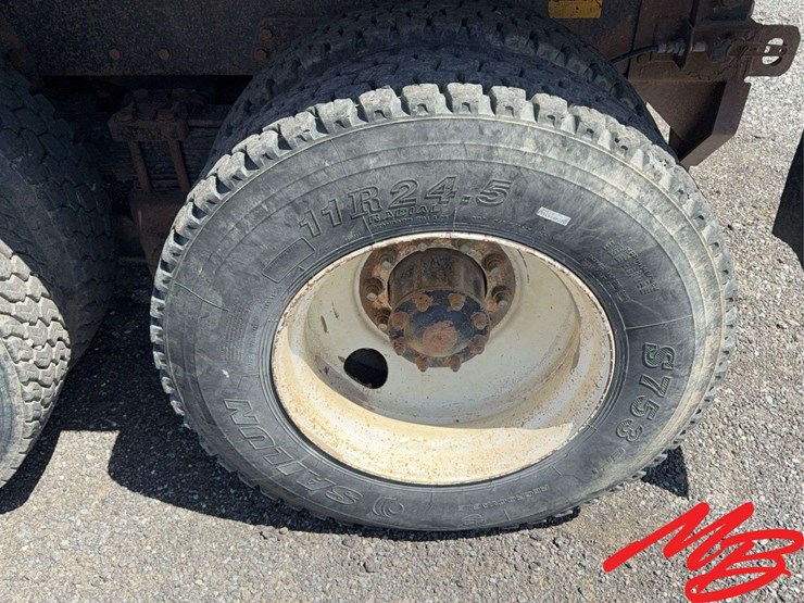 1996-peterbilt-379-image-20