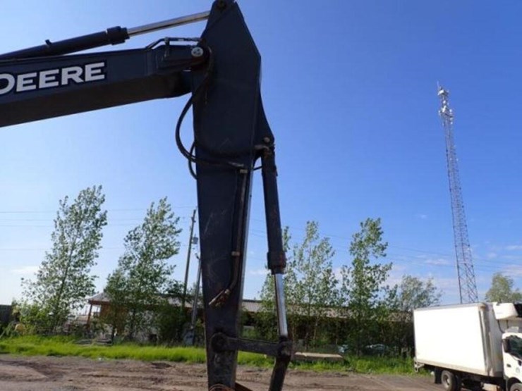 2009-deere-270d-lc-image-30