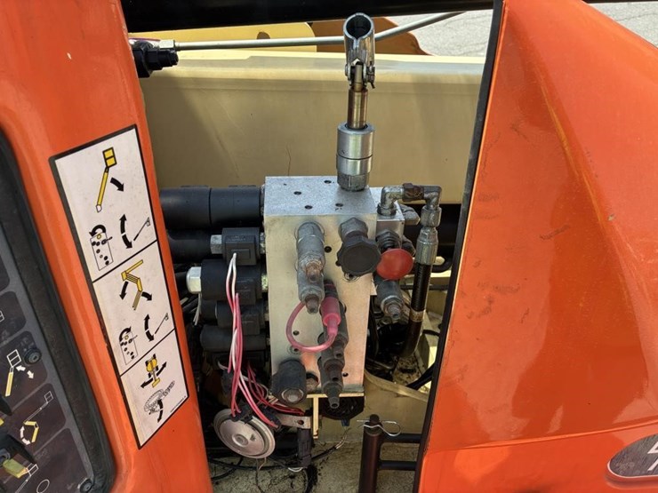 2012-jlg-e400ajpn-image-29
