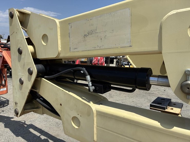 2012-jlg-e400ajpn-image-25