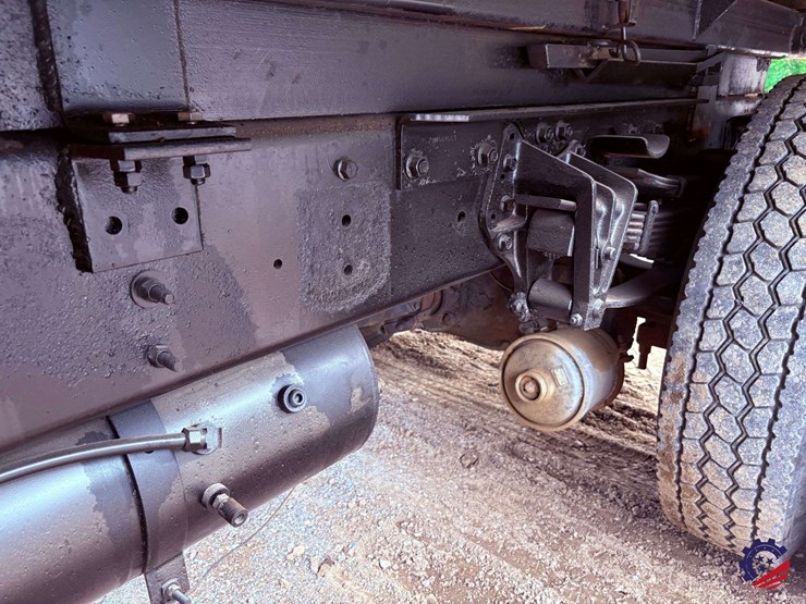 1994-international-8100-image-37